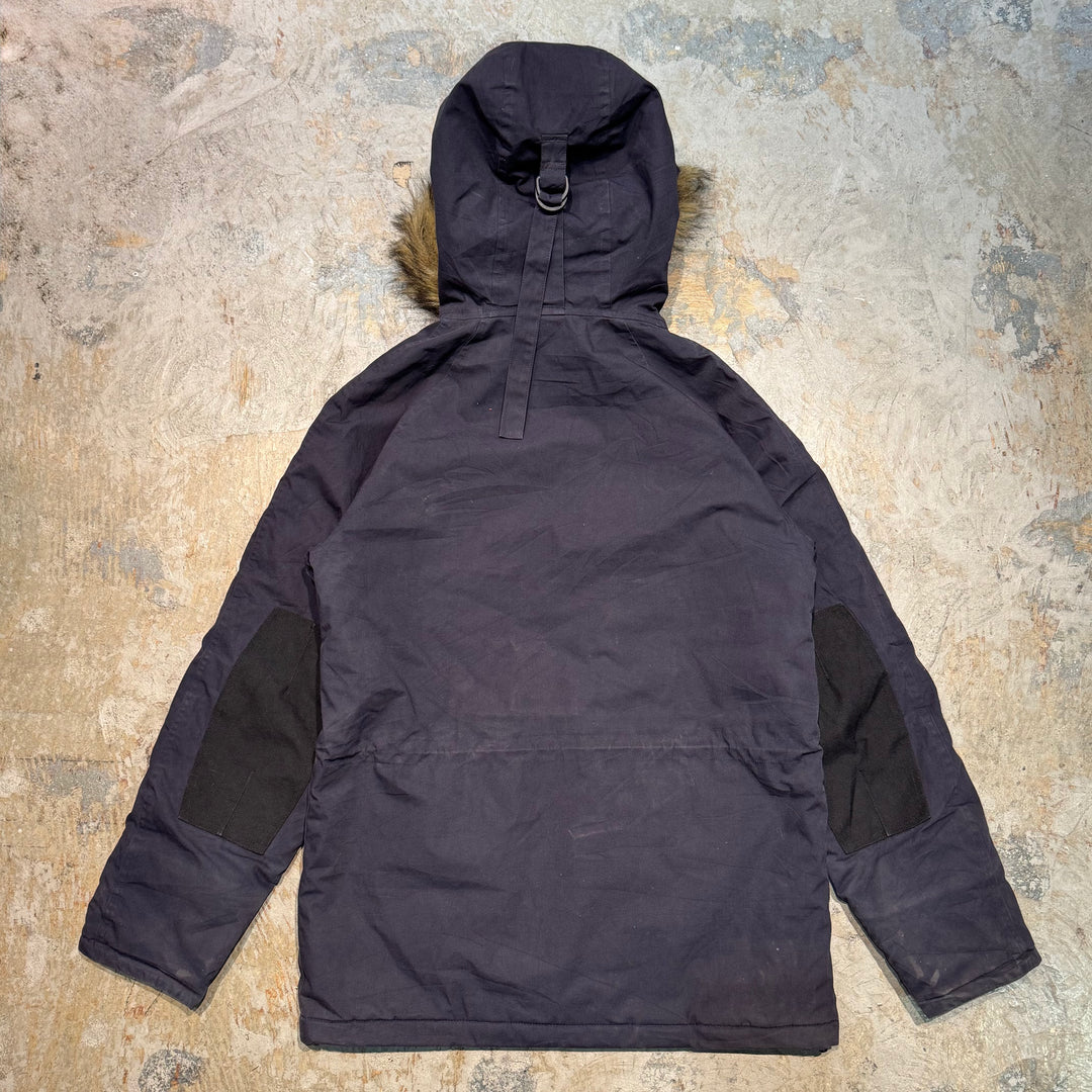 Used clothing carhartt/ Carhartt/ Trapper hoodie/ Size M