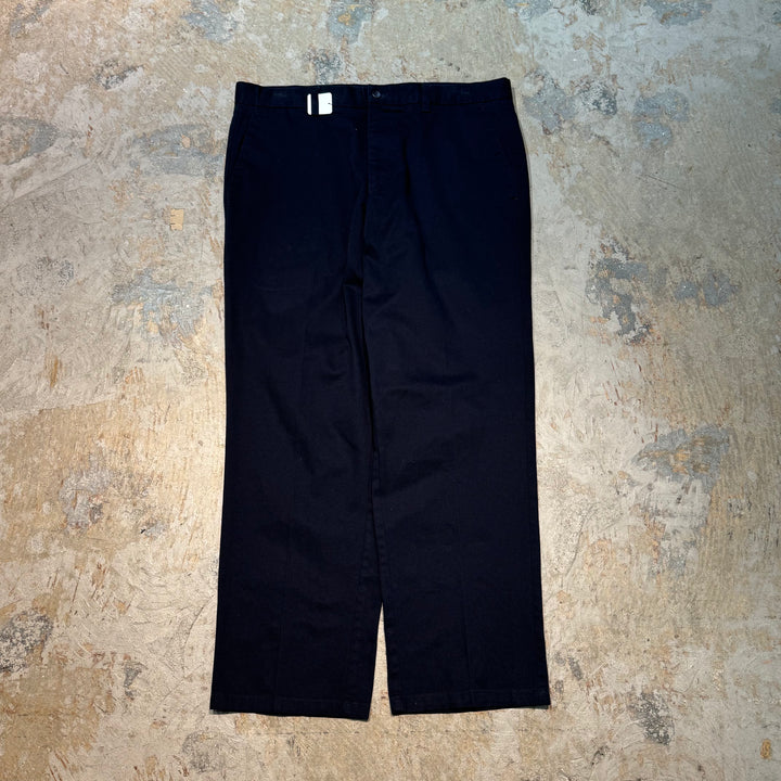 Used clothing Dockers/ Dockers/ Chino Trousers Pants/ Actual size 36 x 29