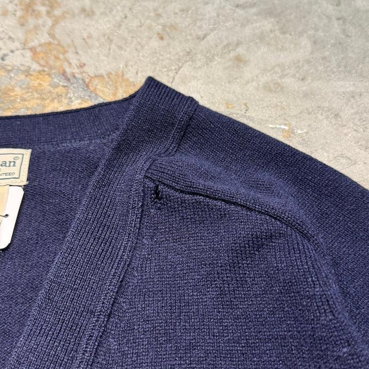 Used clothing 90's L.L.Bean/ V-neck wool knit cardigan/Size L