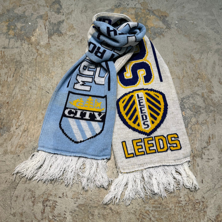 Used clothing soccer scarf / MANCHESTER CITY FC / LEEDS UNITED FC / Leeds United