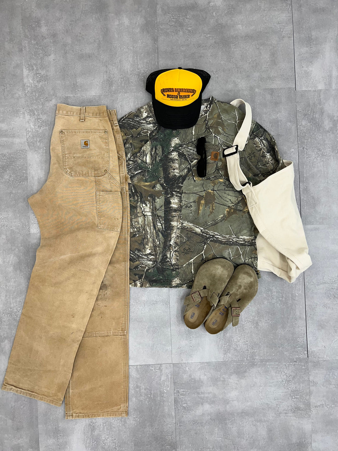 #71 Carhartt REALTREE Pocket Tee Size L