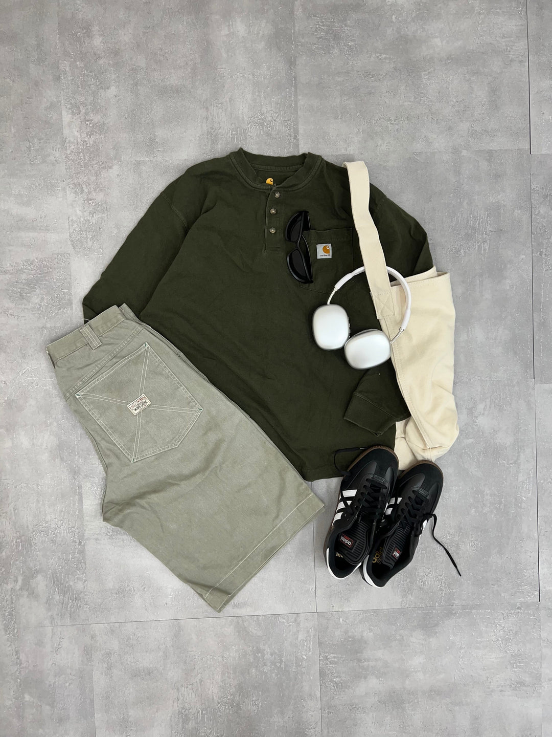 #54 Carhartt Henley Pocket L/S 티 사이즈 L.