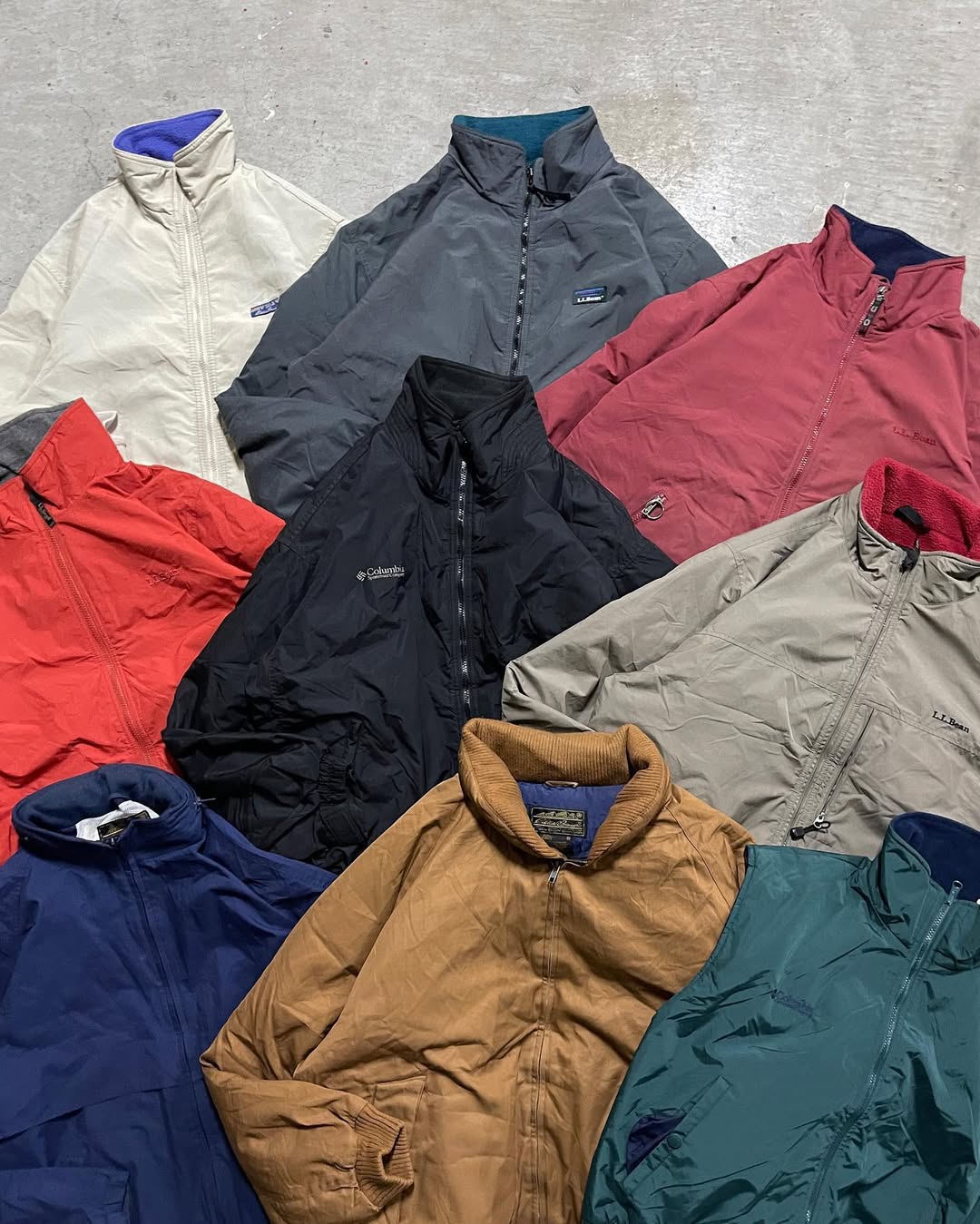 ウォームアップジャケット