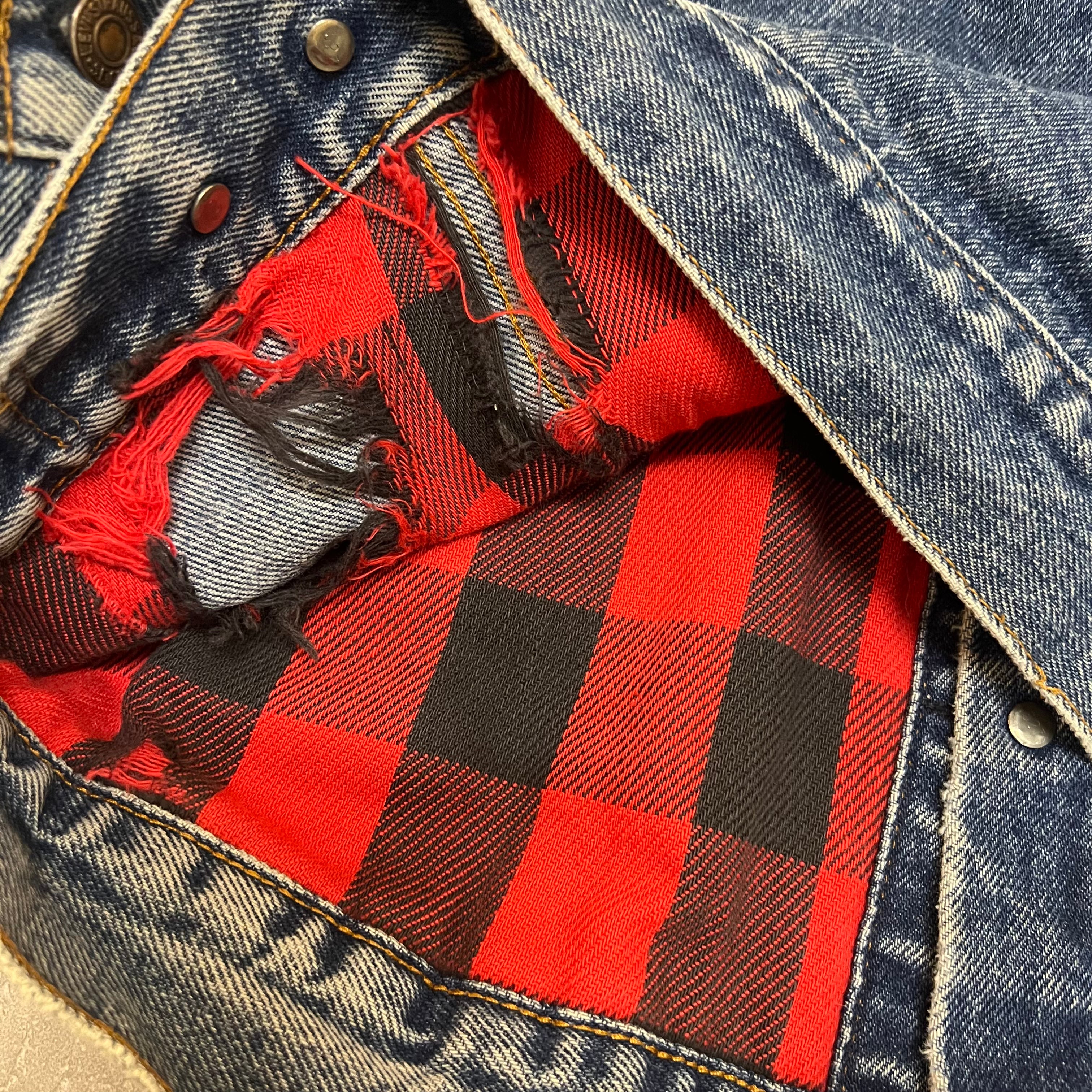 【Levi's】リーバイス　メンズ　サイズL アウター　チェック 新品 リーバイス Levi\u0027s ジャケット Lサイズ 赤・黒チェック levis