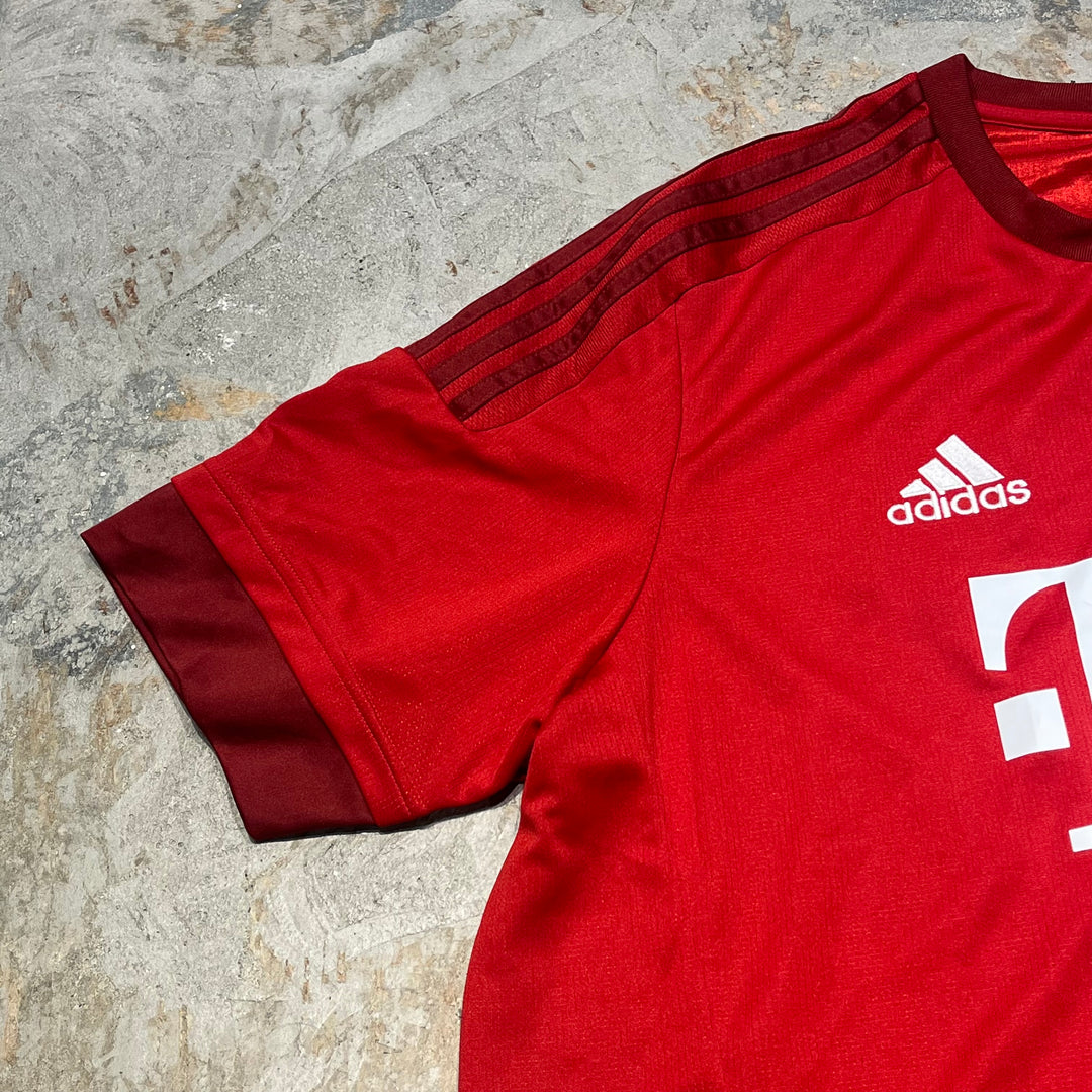 #4231 FC BAYERN/FCバイエルン・ミュンヘン/adidas/アディダス/Football／フットボール Tee/アリアンツ アレーナ/サイズXL