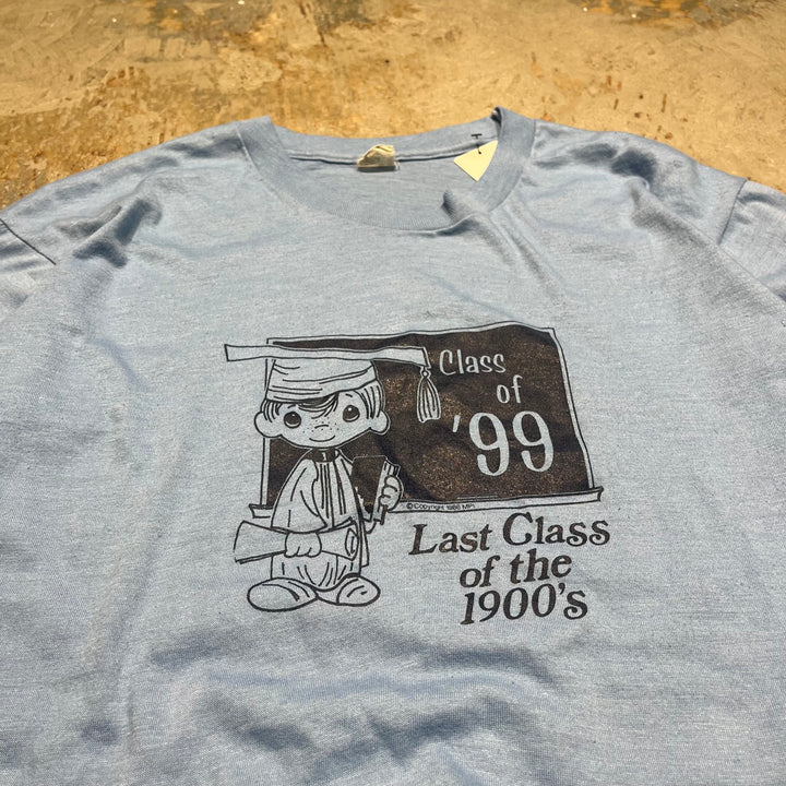 古着 99年卒業生/1990年代最後のクラス/ヴィンテージ シングルステッチ プリント Tシャツ/サイズL相当