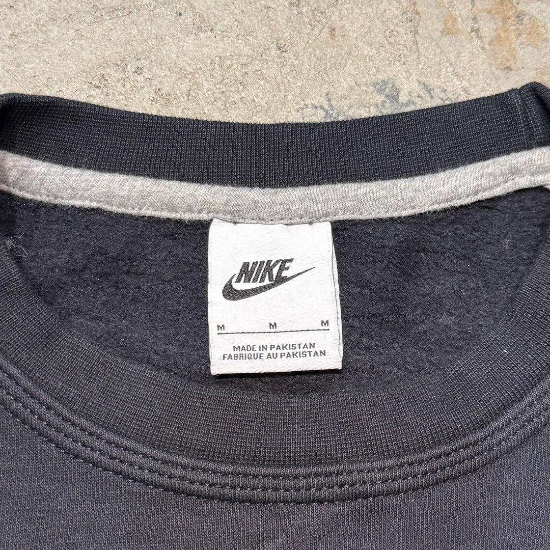 古着 NIKE/ ナイキ/ クルーネックスウェット/ ワンポイント/ 刺繍/ サイズM