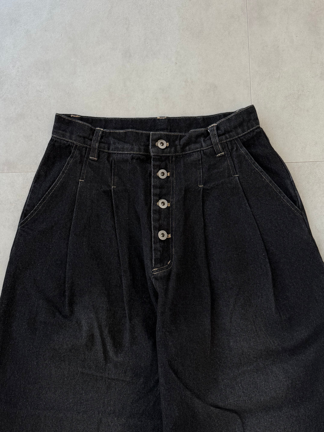 2タックウォッシュデニムワイドパンツ/セットアップ着用可