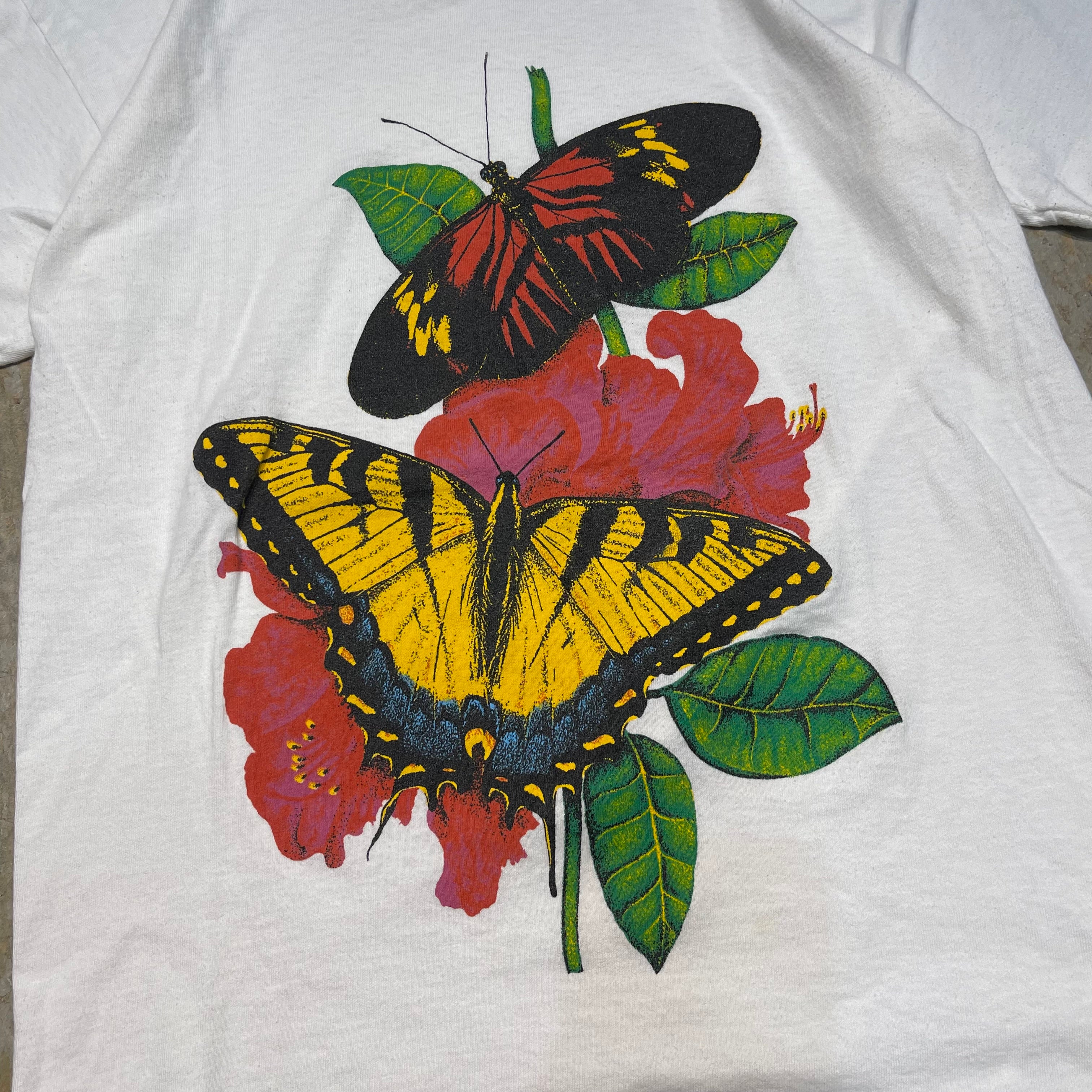 00's 蝶々プリントTシャツ itimi hooked toro shury 00's 蝶々プリントTシャツ itimi hooked toro shury - メルカリ