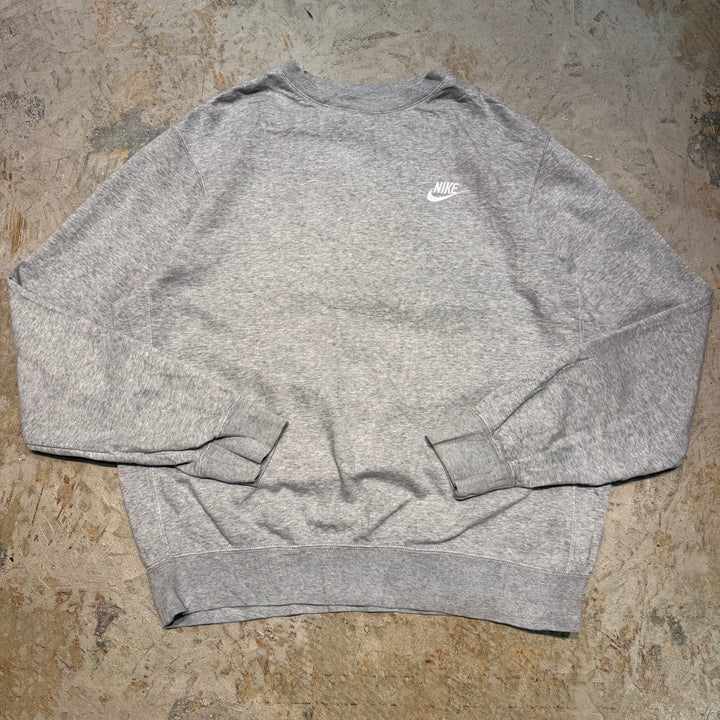 古着 NIKE/ ナイキ/ クルーネックスウェット/ ワンポイント/ 刺繍/ サイズM