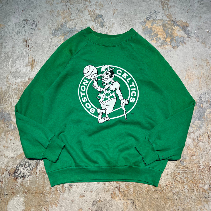 #3907 古着 80's TRENCH/トレンチCrew Neck Print Sweat Shirt/クルーネックプリントスウェット/ラグランスリーブ/MADE IN USA/BOSTON CELTICS/NBA/サイズS/34・36