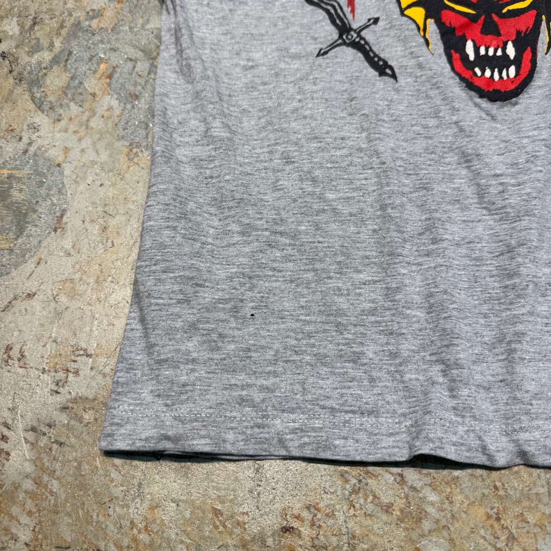 Used clothing STRANGER THINGS/ Stranger Things/ Movie T-shirt/ Size L