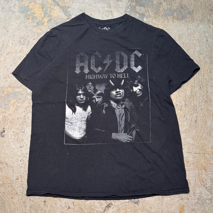 古着 AC/DC/エーシー･ディーシー / アーティストTシャツ/サイズM