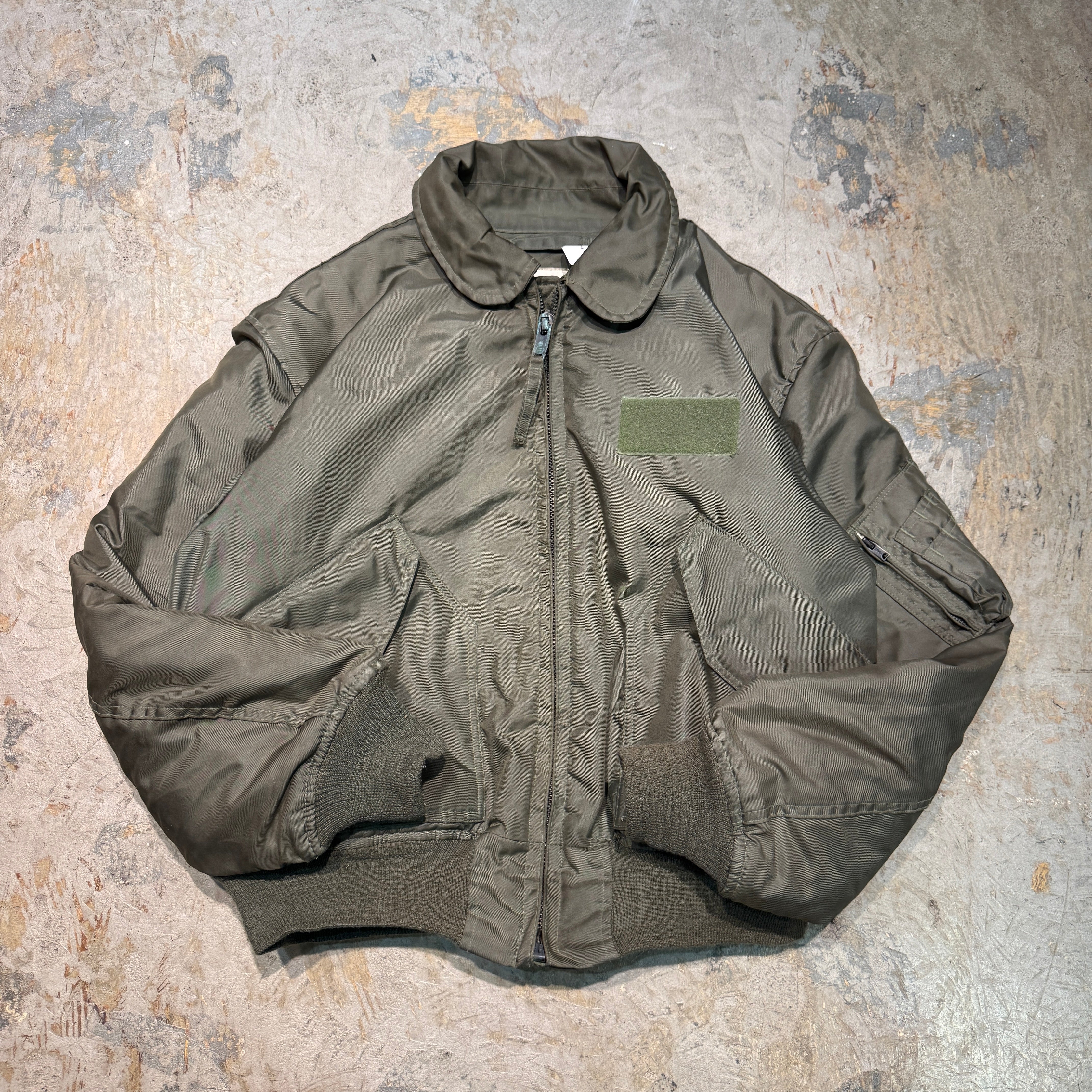 洋服不用品（真人） 古着通販なら公式オンラインショップ – 古着屋 MUJIN