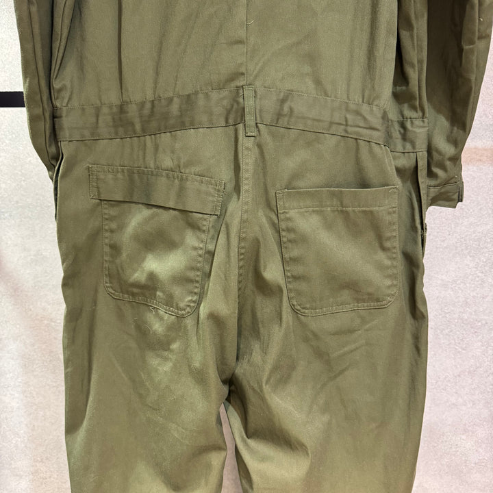 Used clothing Made in USA / Jumpsuit / Connecting / Equivalent to size XL