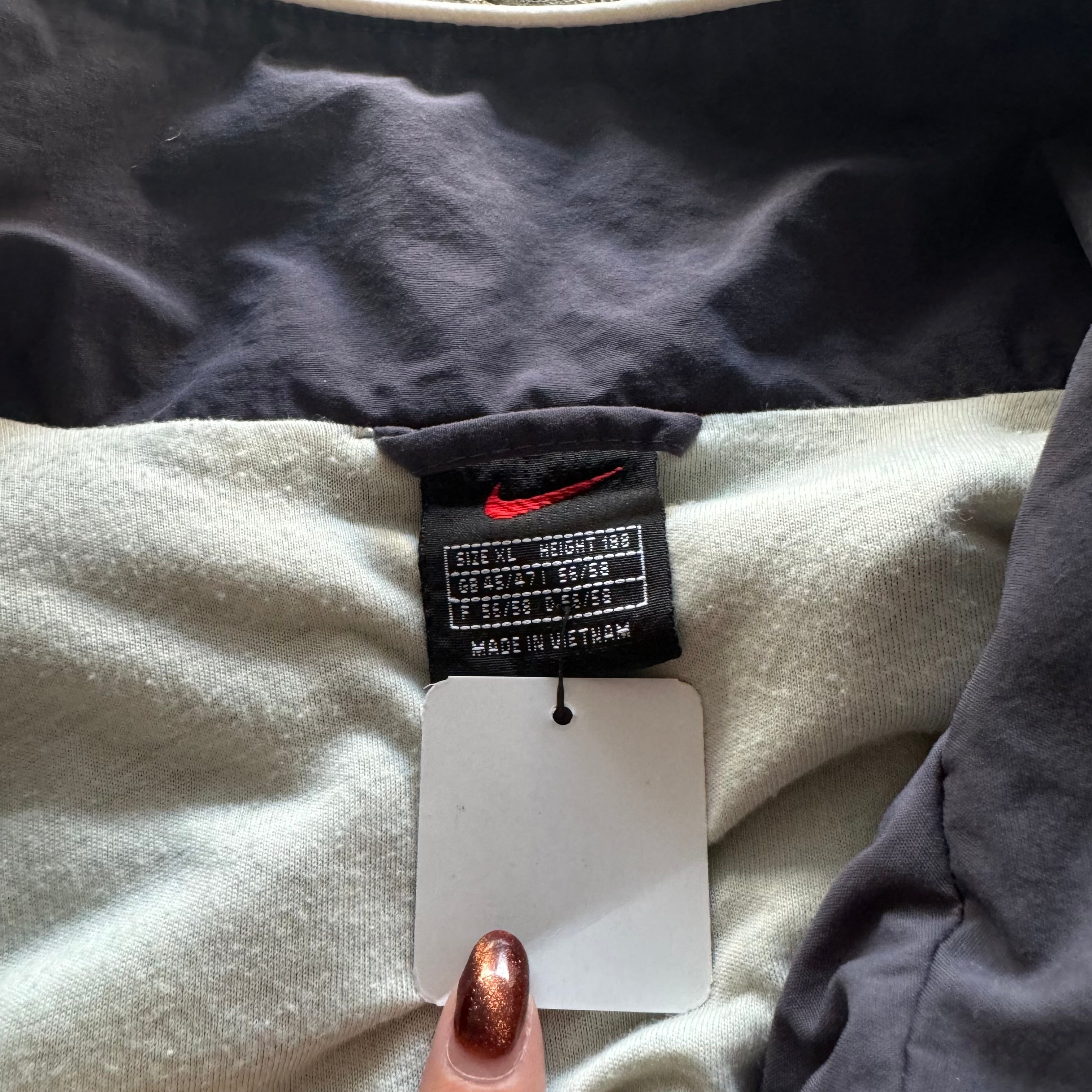 古着 NIKE/ナイキ/ナイロンジャケット/サイズXL – 古着屋 MUJIN