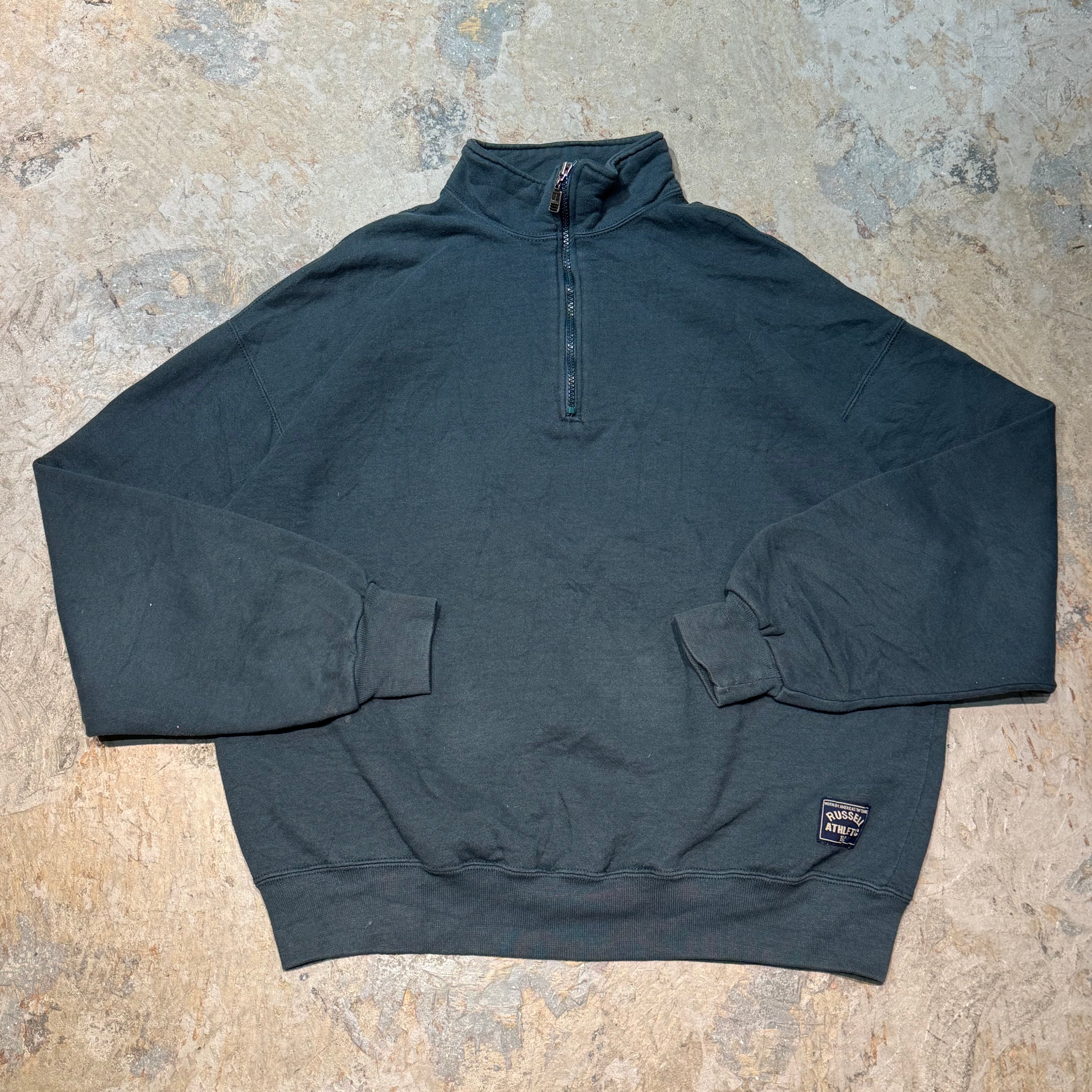 Russell/ラッセル – MUJIN