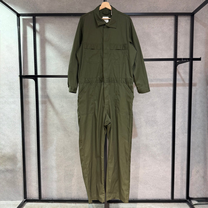 Used clothing Made in USA / Jumpsuit / Connecting / Equivalent to size XL
