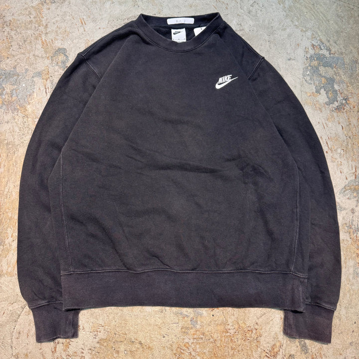 古着 NIKE/ ナイキ/ クルーネックスウェット/ ワンポイント刺繍/ サイズM