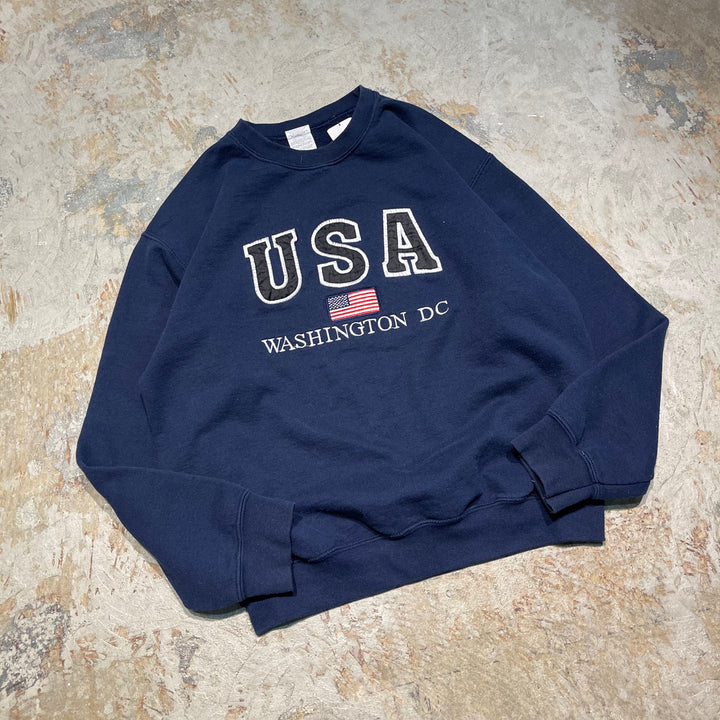 #4104 古着 GILDAN/ギルダン/Crew neck sweat/クルーネックスウェット/刺繍/USA Washington dc/サイズM