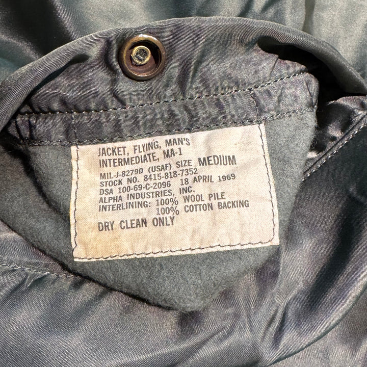 古着 90's Alpha Industries/米空軍/MIL-J-8279D /フライトジャケット MA-1/サイズM