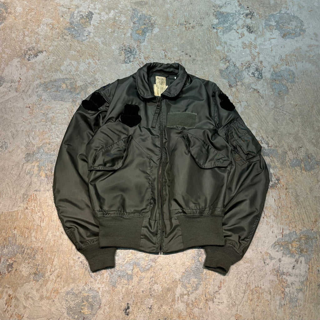 80s USAF 米軍 CWU-36/P フライト ジャケット アルファ 古着 古着 80年代 CWU-36P ミリタリー フライトジャケット USA製