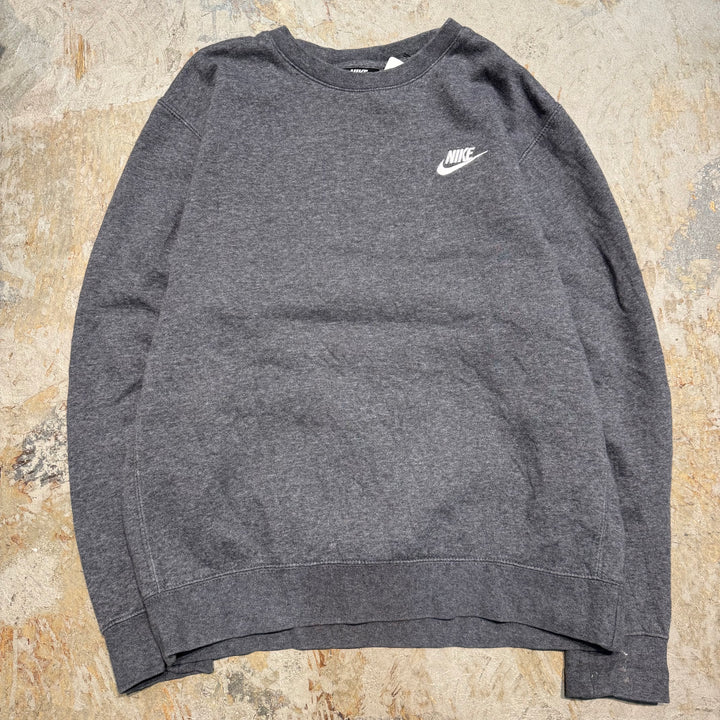 古着 NIKE/ ナイキ/ クルーネックスウェット/ ワンポイント刺繍/ サイズS