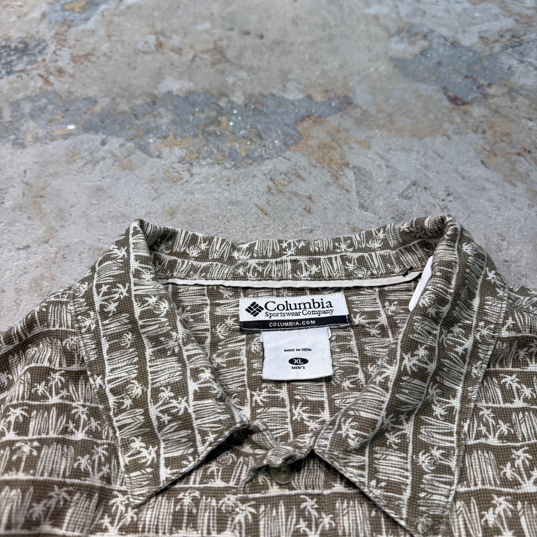Used clothing Columbia/ Columbia/ Short sleeve shirt/ All-over pattern/ Size XL