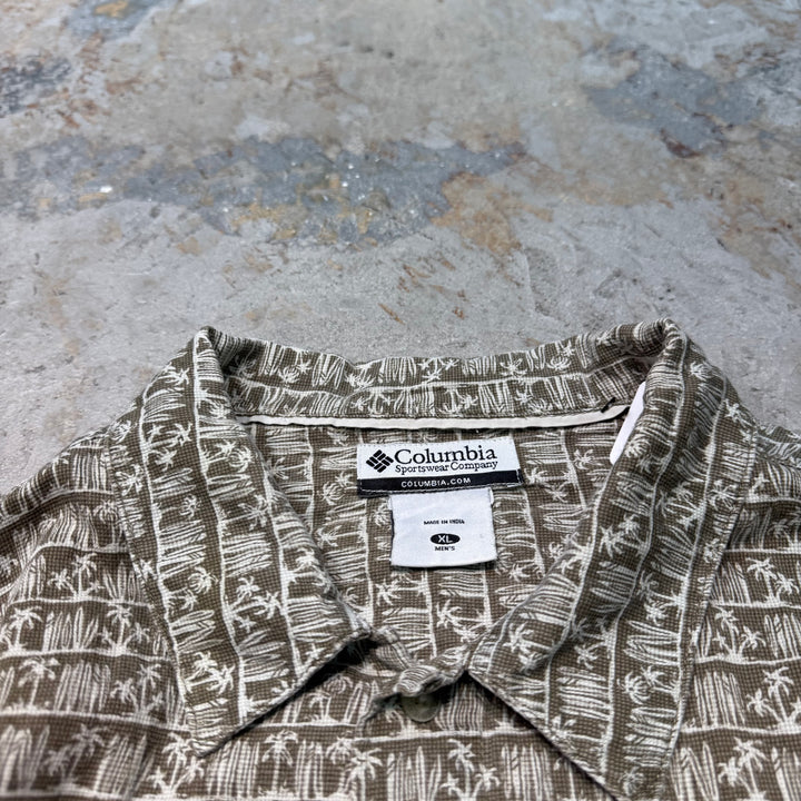 Used clothing Columbia/ Columbia/ Short sleeve shirt/ All-over pattern/ Size XL