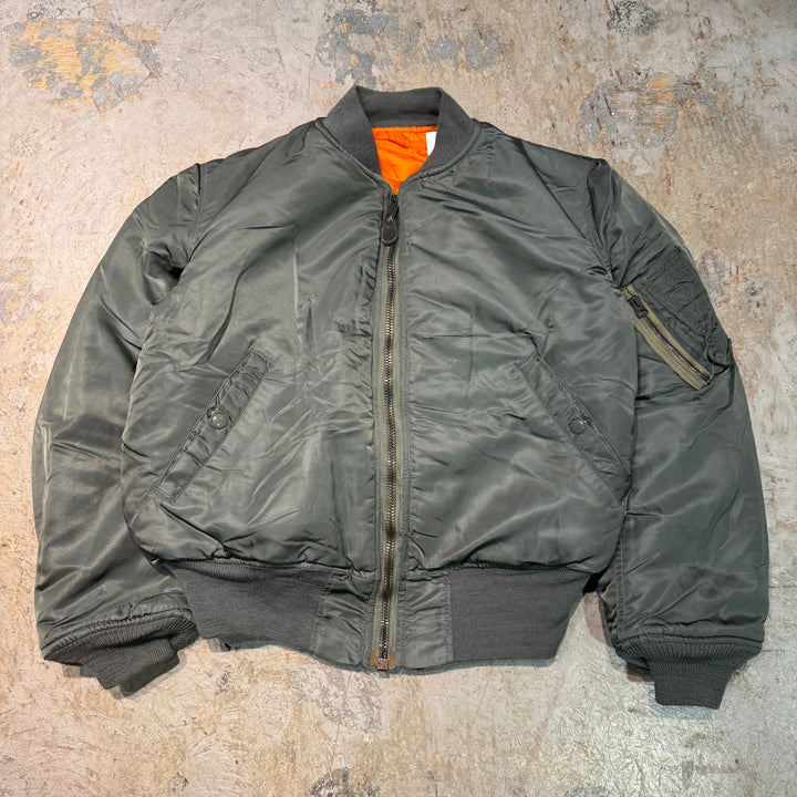 古着 90's Alpha Industries/米空軍/MIL-J-8279D /フライトジャケット MA-1/サイズM