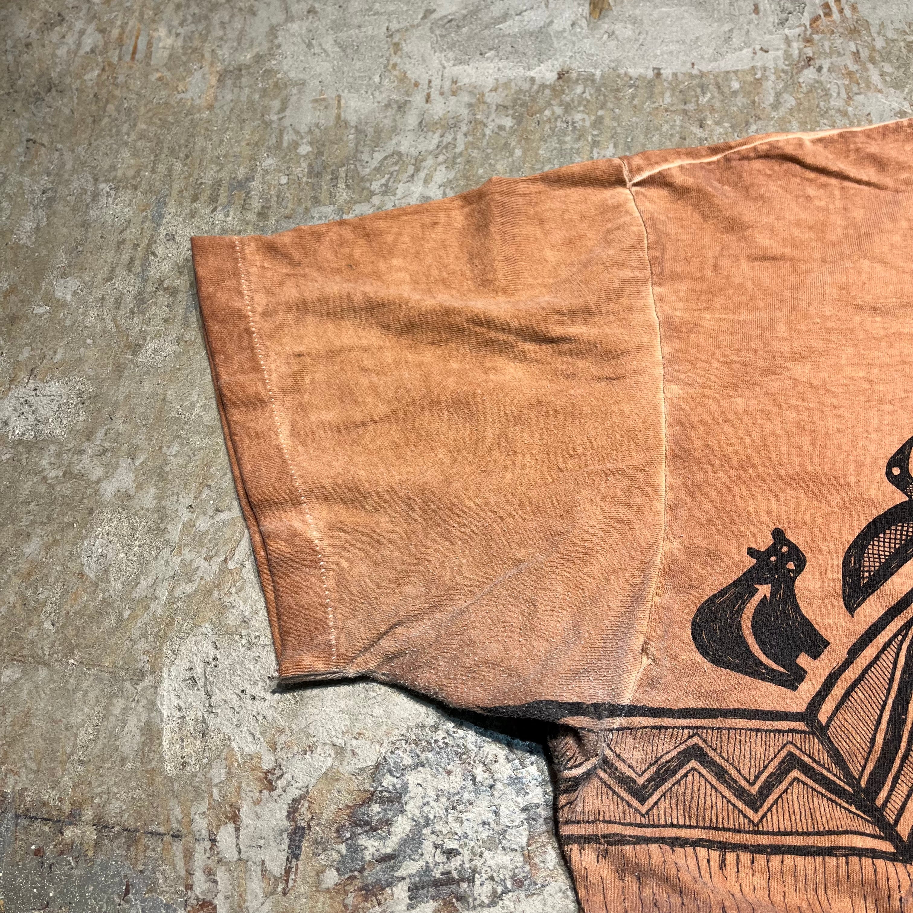 古着 90's USA製 シングルステッチ ココペリ スキーリゾート ロンＴ 4673 古着 USA製 90's Hanesヘインズ/ココペリ 精霊