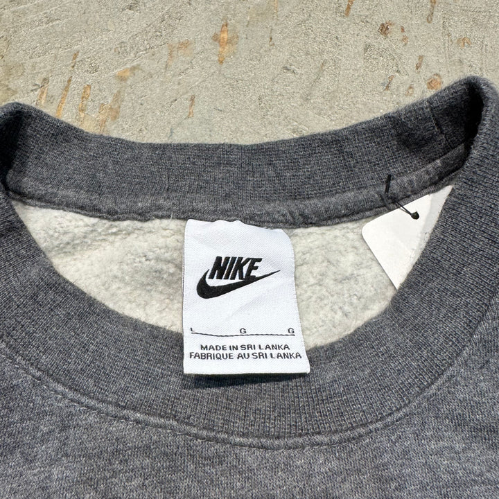 古着 NIKE/ ナイキ/ クルーネックスウェット/ ワンポイント刺繍/ サイズL