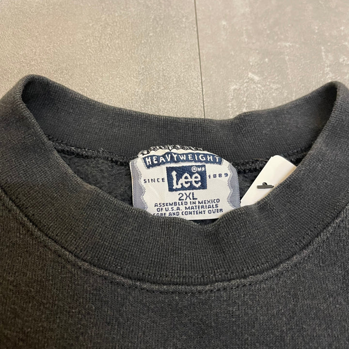 #2009 Old clothes 90's Lee/Crewneck Sweatshirts/Corporate/Embroidered logo/Size 2XL