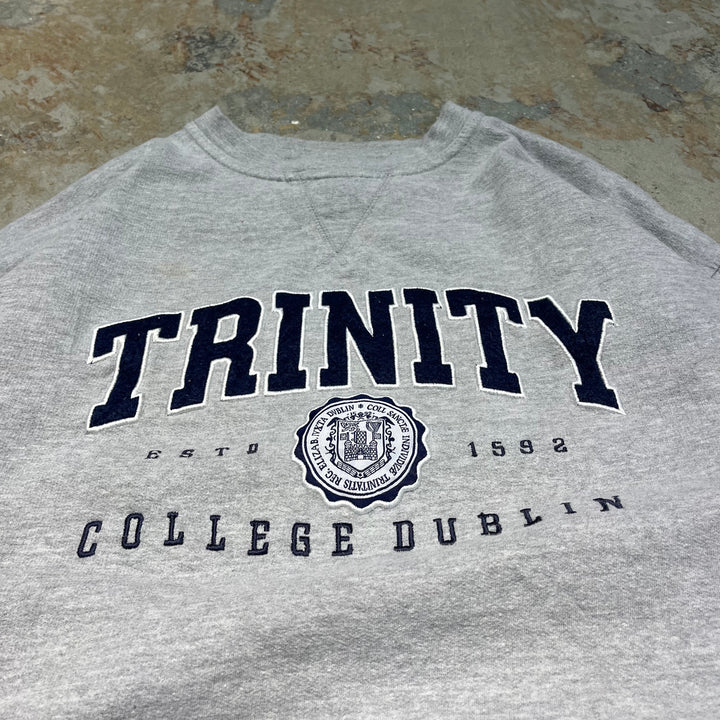 #3948 古着 unknow/Crew neck sweat/クルーネックスウェット/TRINITY COLLEGE DUBLIN/カレッジロゴ/サイズXL