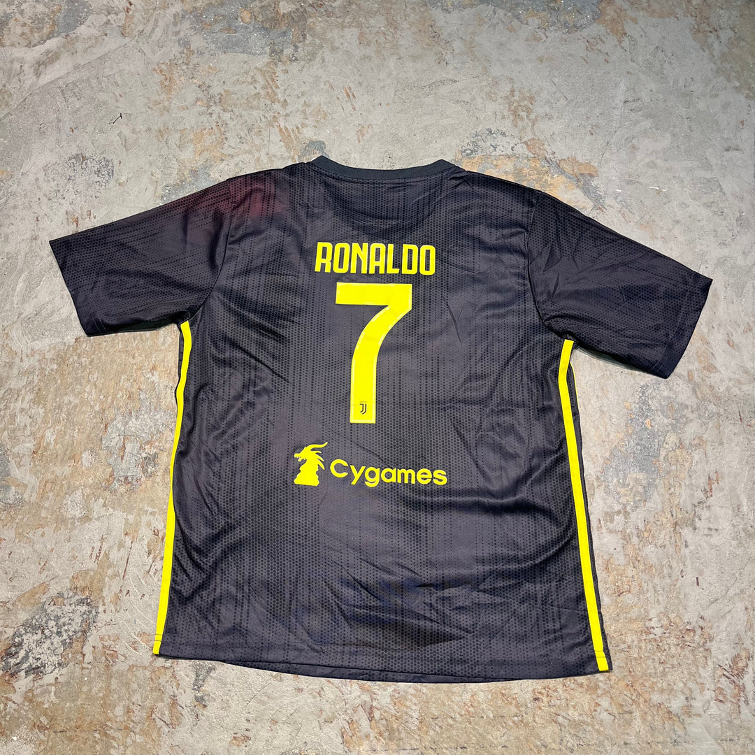 #4240 JUVENTUS/ユヴェントスFC/adidas/アディダス/Football／フットボール Tee/イタリア トリノ/RONALDOサイズXL相当