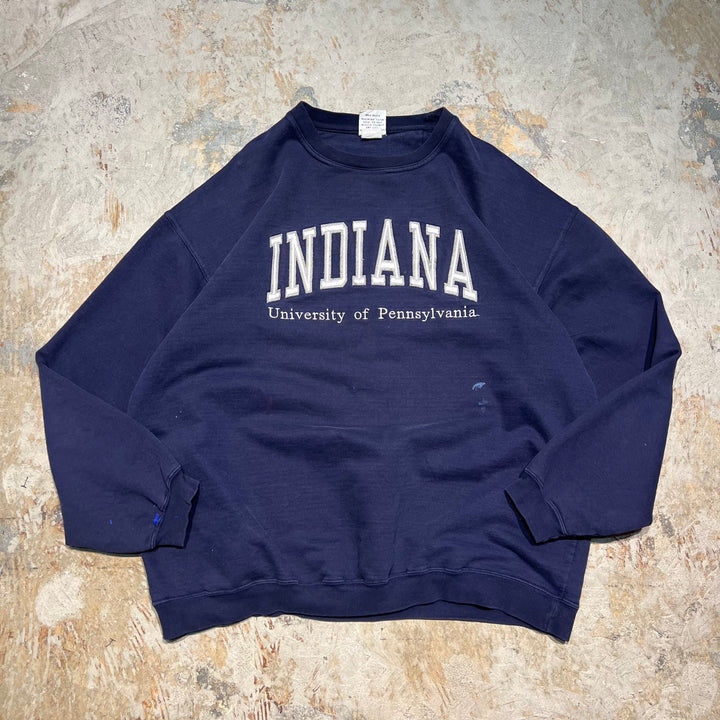 #3975 古着　Unknow/Crew neck sweat/クルーネックスウェット/INDIANA university of Pennsylvania/カレッジロゴ/MADE IN CANADA/サイズXL