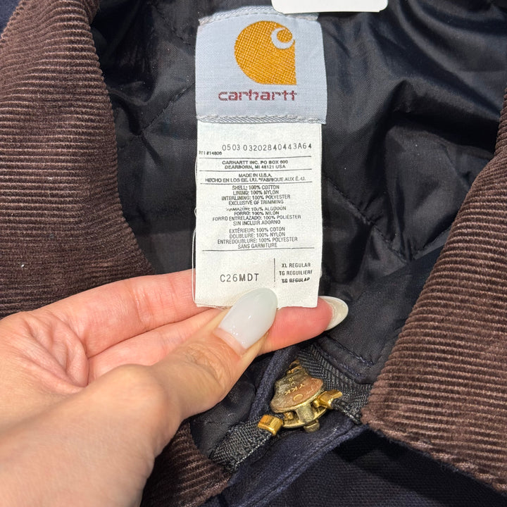 미국에서 만든 중고 의류 Carhartt/ 전통적인 코트/ 오리 직물/ 기업 로고/ 퀼트 안감/ 크기 XL
