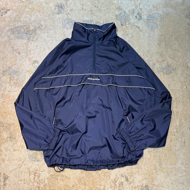 旧衣服UMBRO/ ambro / anorac连帽衫/尺寸XXL
