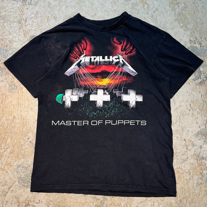 Used clothing METALLICA/ Metallica/ Artist T-shirt/ Size M