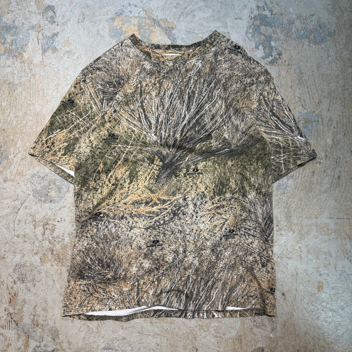 古着　MAGELLAN OUTDOORS/ マゼランアウトドア/ 総柄/ リアルツリーTシャツ/ サイズXL