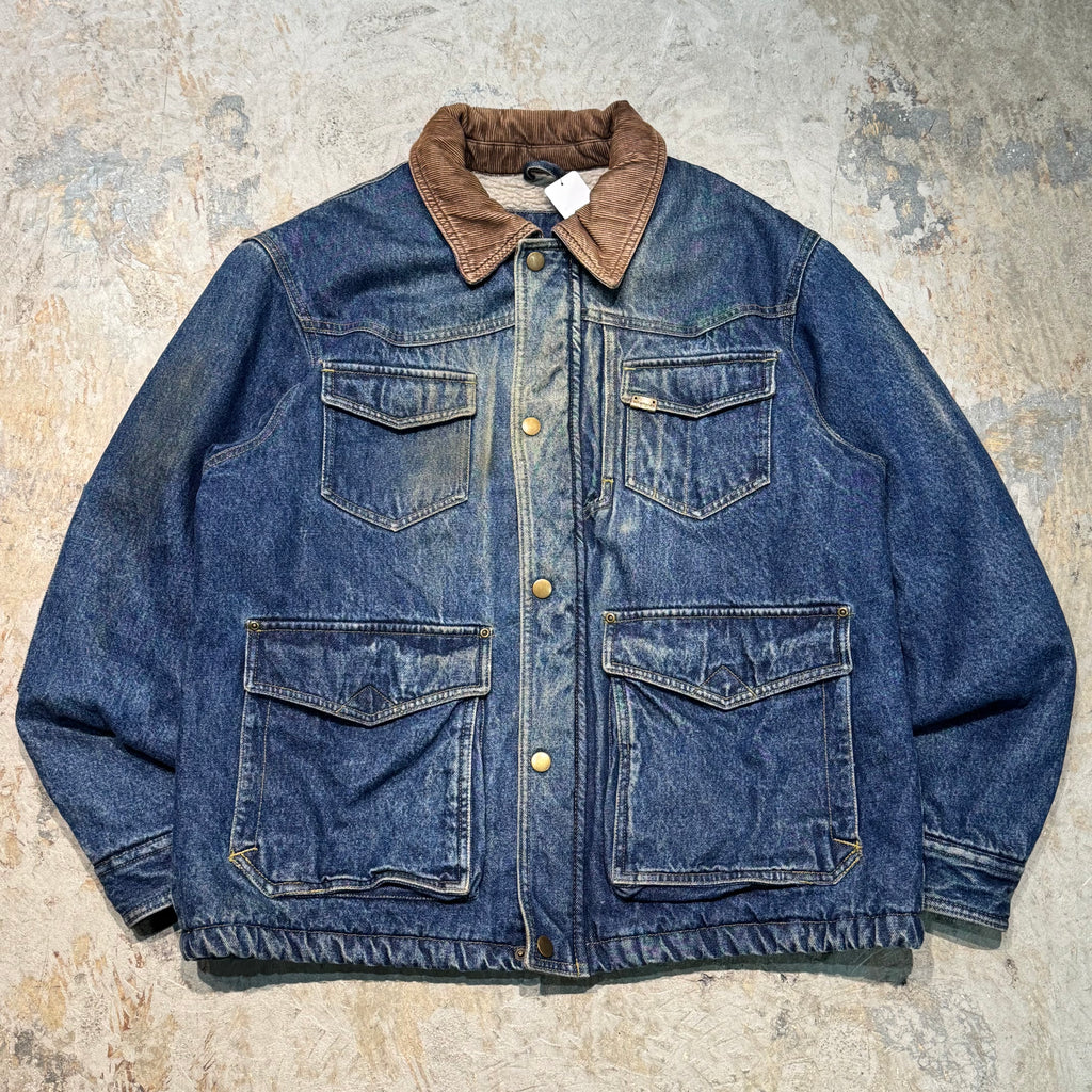 F03005A8-E68B-4FFF-B53A-