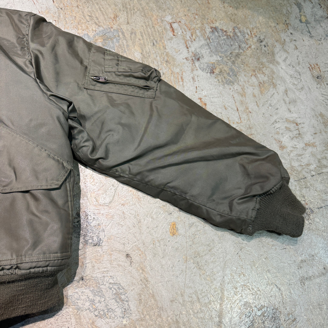 古着 90's Alpha Industries/米空軍/MIL-J-83382C/フライトジャケット /MA-1/サイズXL
