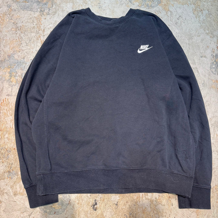 古着 NIKE/ ナイキ/ クルーネックスウェット/ ワンポイント刺繍/ サイズM相当