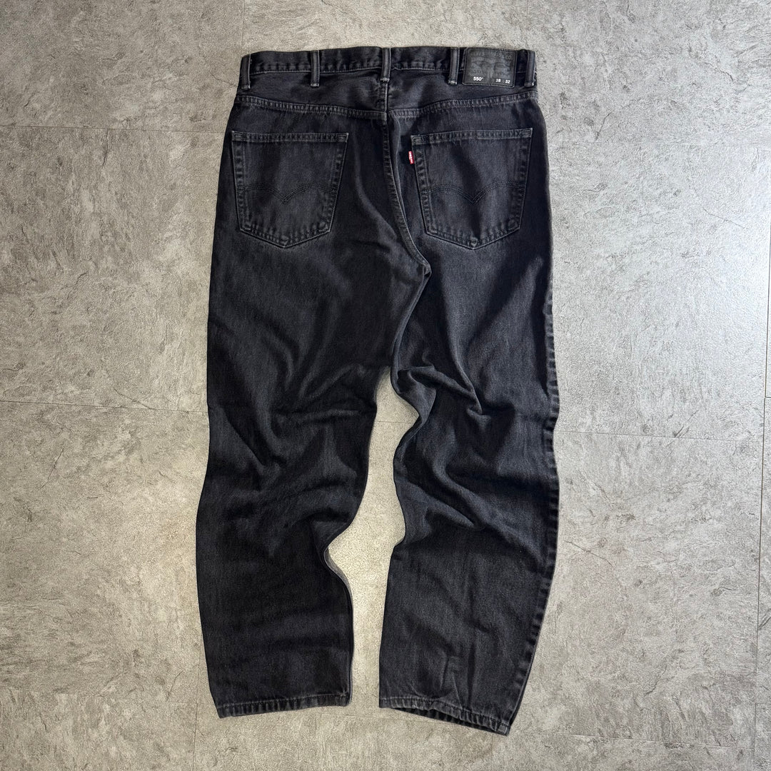 古着 Levi's/ リーバイス/ ブラックデニムパンツ/ 550/ 実寸サイズ37×31