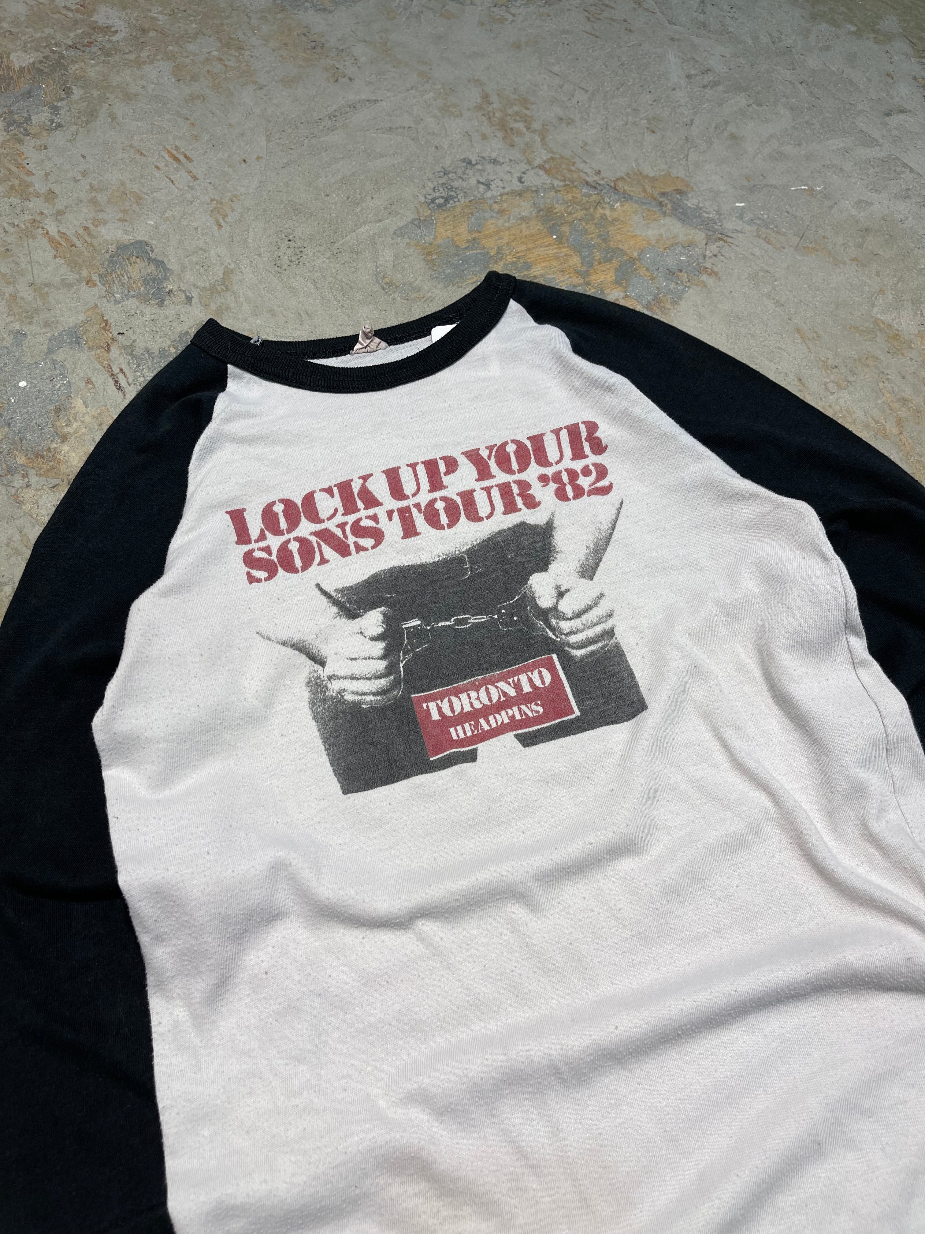 「SATORI NIGHT」　STAGE PASS　Tシャツ（Mサイズ）　古着 SATORI NIGHT」 STAGE PASS Tシャツ（Mサイズ） 古着 SATORI