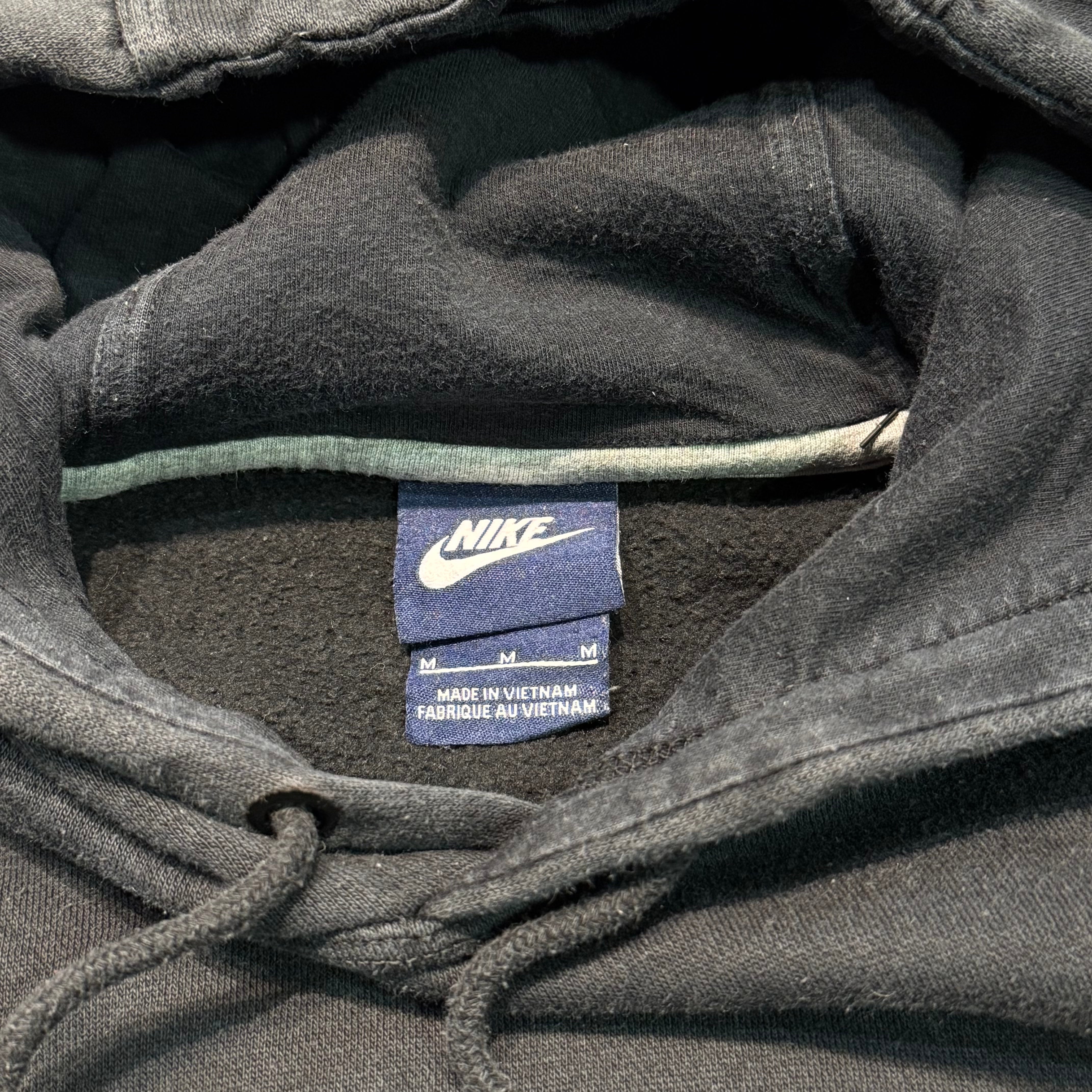 NIKE プルオーバーパーカー Mサイズ ワンポイント 刺繍 青 ナイキ ナイキ パーカー ブランド メンズ スウェット フード付き