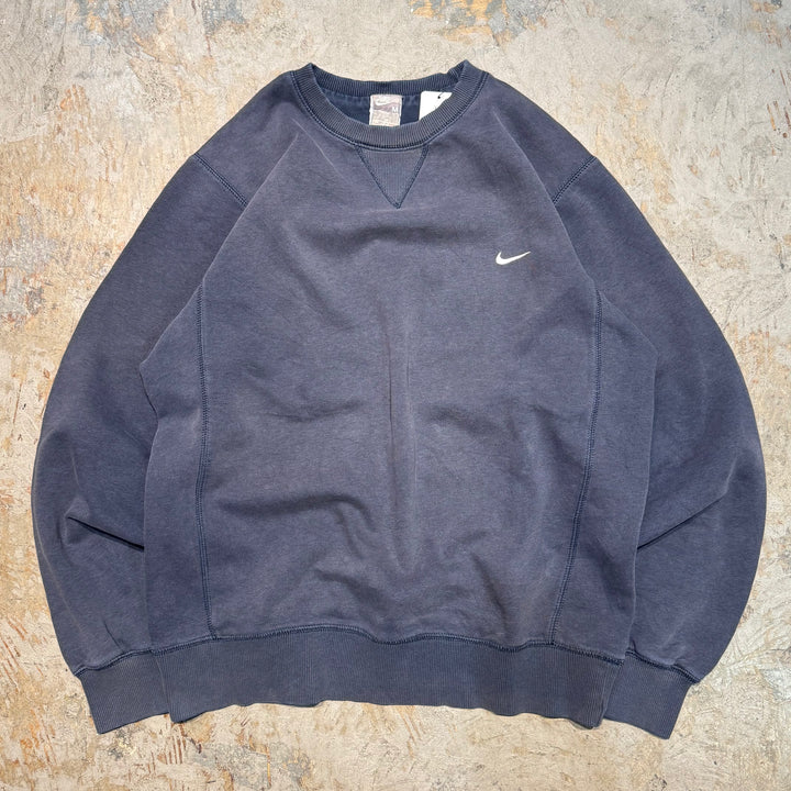 古着 00's NIKE/ ナイキ/ クルーネックスウェット/ ワンポイント刺繍/ サイズM
