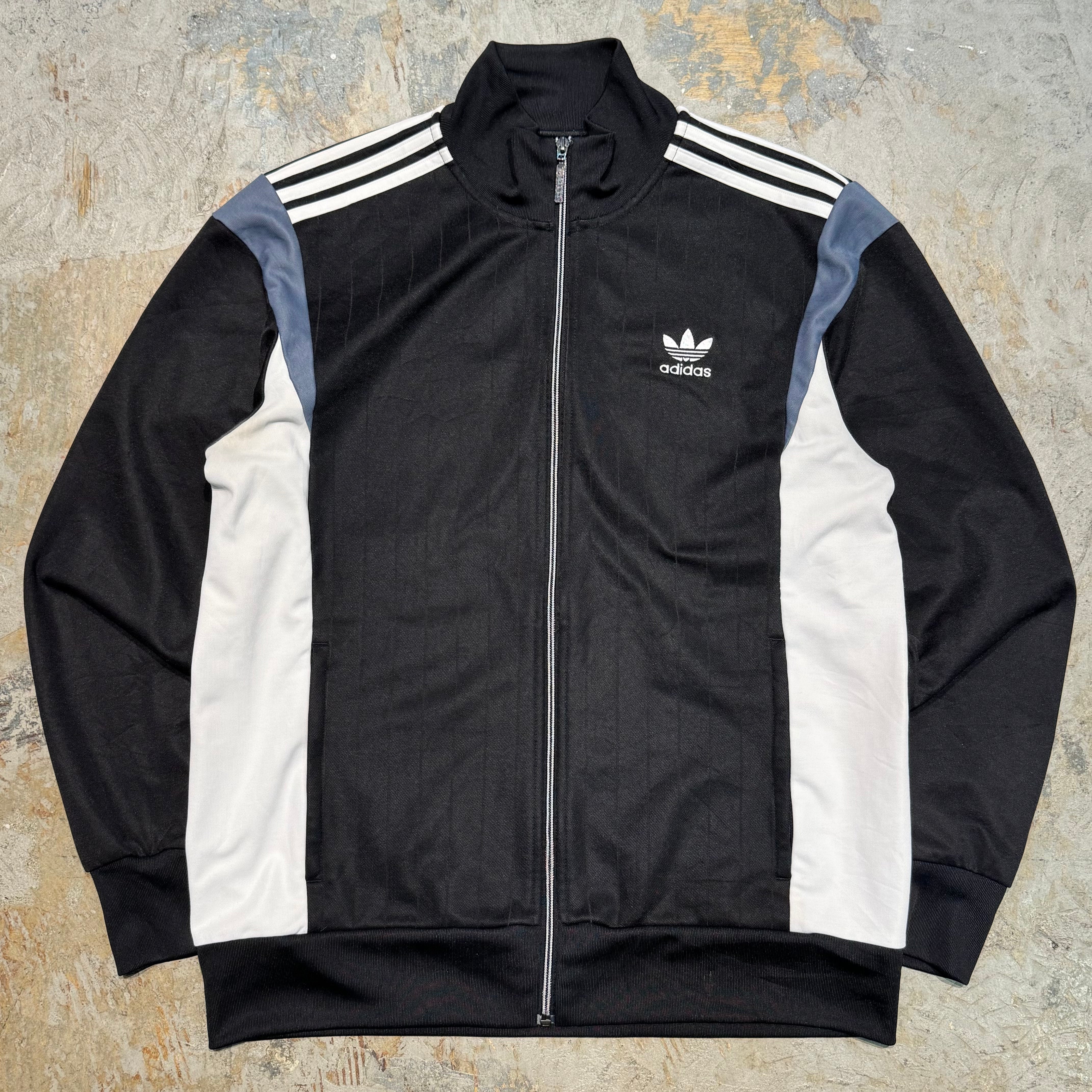 adidas アディダス トラックジャケット Lサイズ 古着 ブラック 中古・古着通販】adidas (アディダス) トラックジャケット