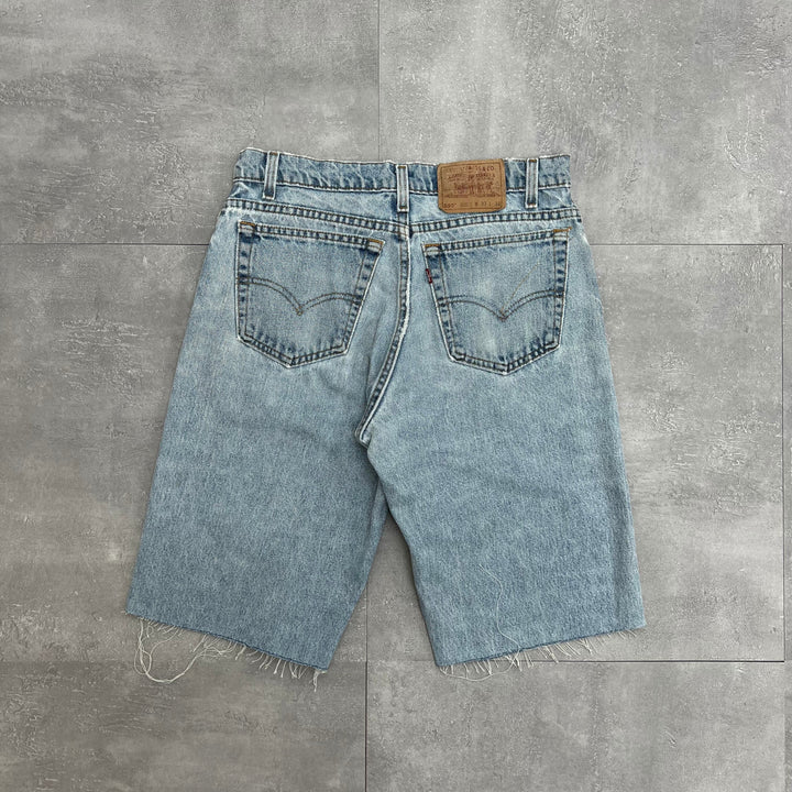 #417 Levis Denim Shorts W33