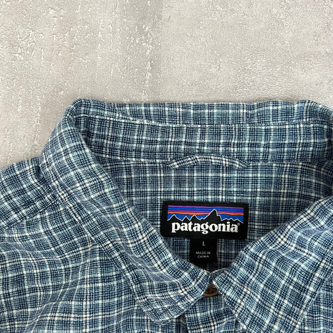 #232 Patagonia Check Shirts Size L